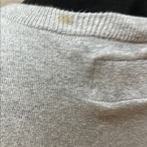 American Eagle Outtfitters Classic Fit Gray V-Neck Sweater Size L - Picture 6 of 9